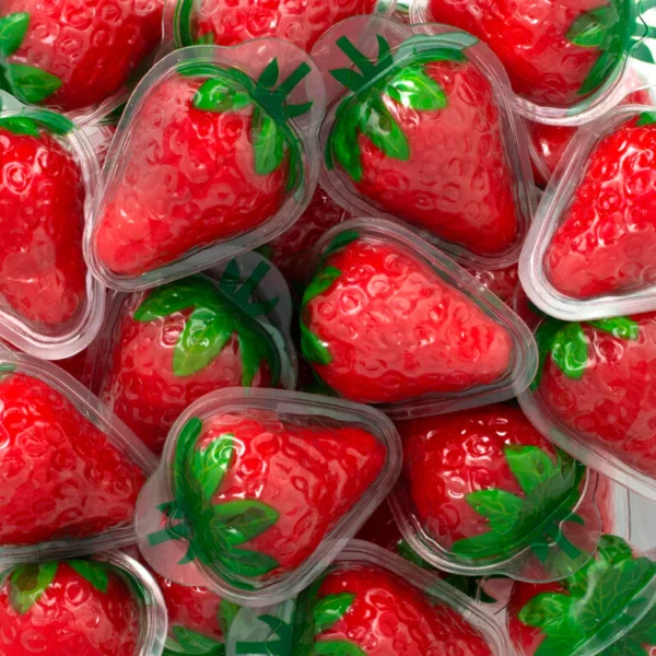 Fresas envasadas rellenas de fresa ácida
